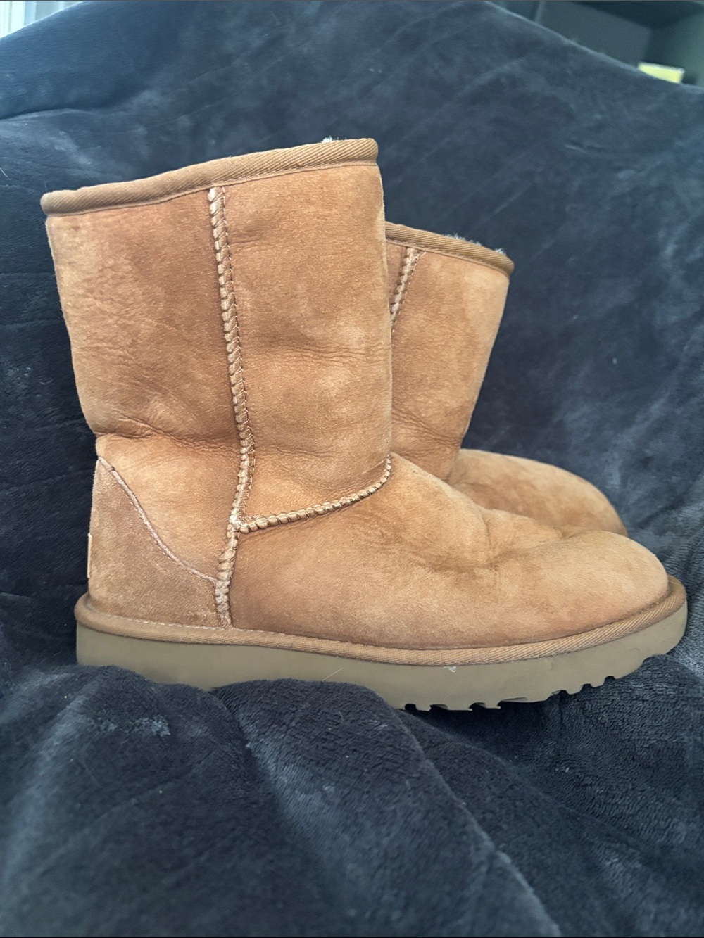 UGG Classic Short II Chestnut Suede Winter Boots Size 8